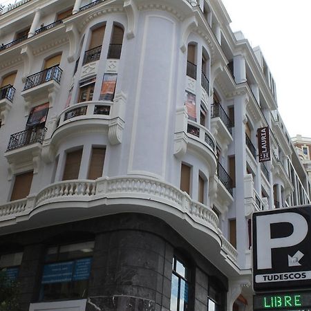 Hostal Lauria Madrid Luaran gambar