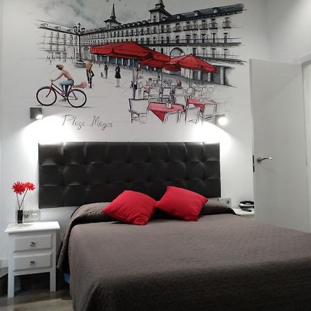 Hostal Lauria Madrid Luaran gambar
