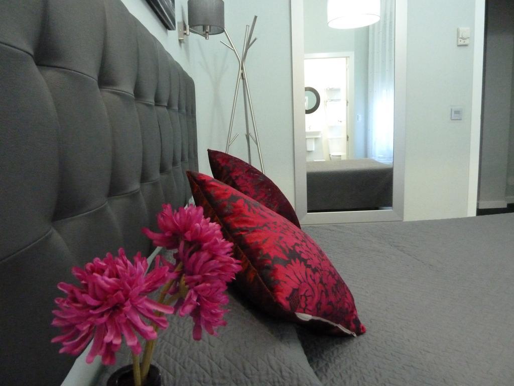 Hostal Lauria Madrid Luaran gambar
