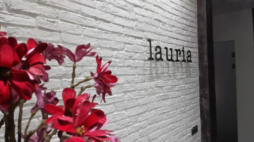 Hostal Lauria Madrid Luaran gambar