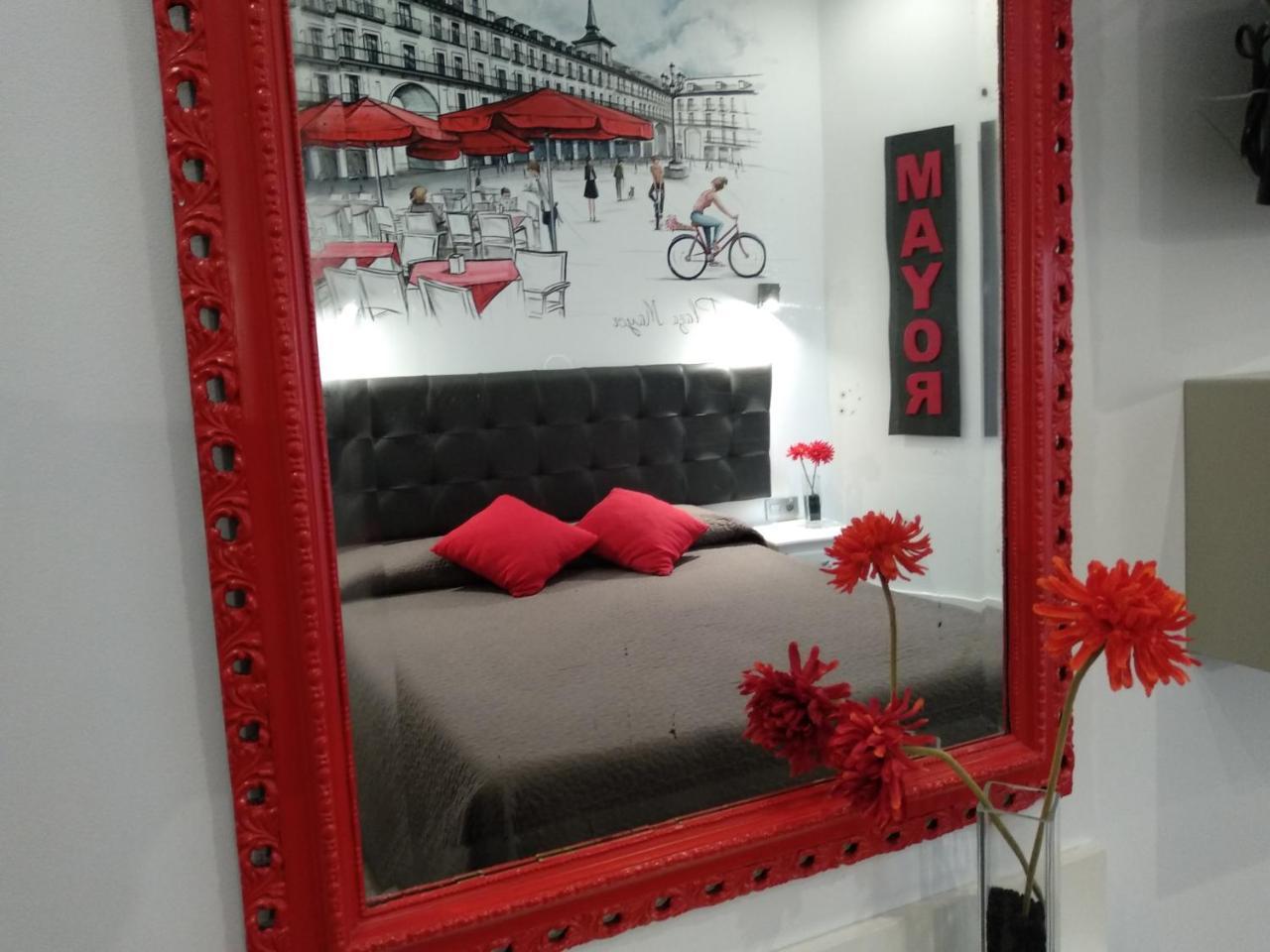 Hostal Lauria Madrid Luaran gambar